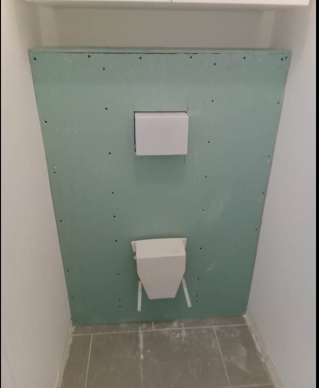 Après — Installation d’un WC suspendu à Brem-sur-Mer
